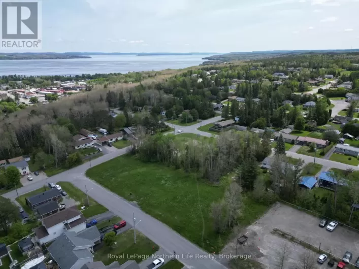 536 MCCAMUS AVENUE, Temiskaming Shores