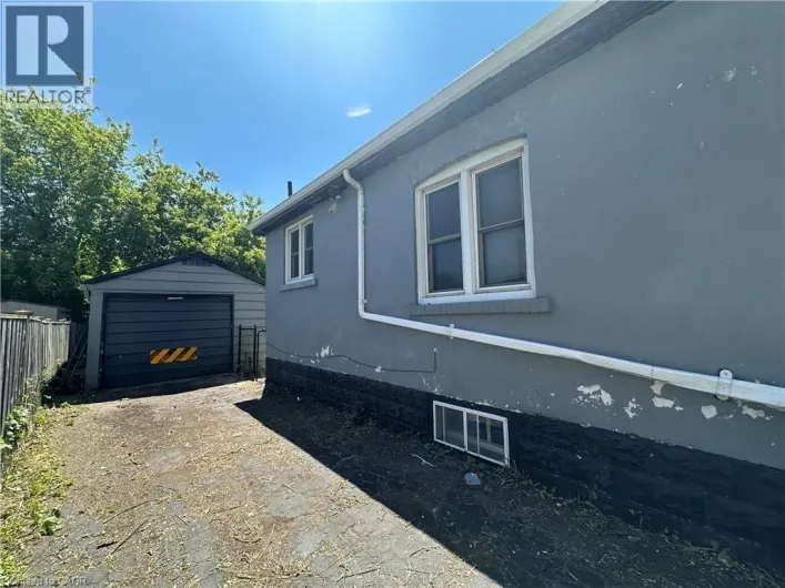 536 QUEENSDALE Avenue E, Hamilton