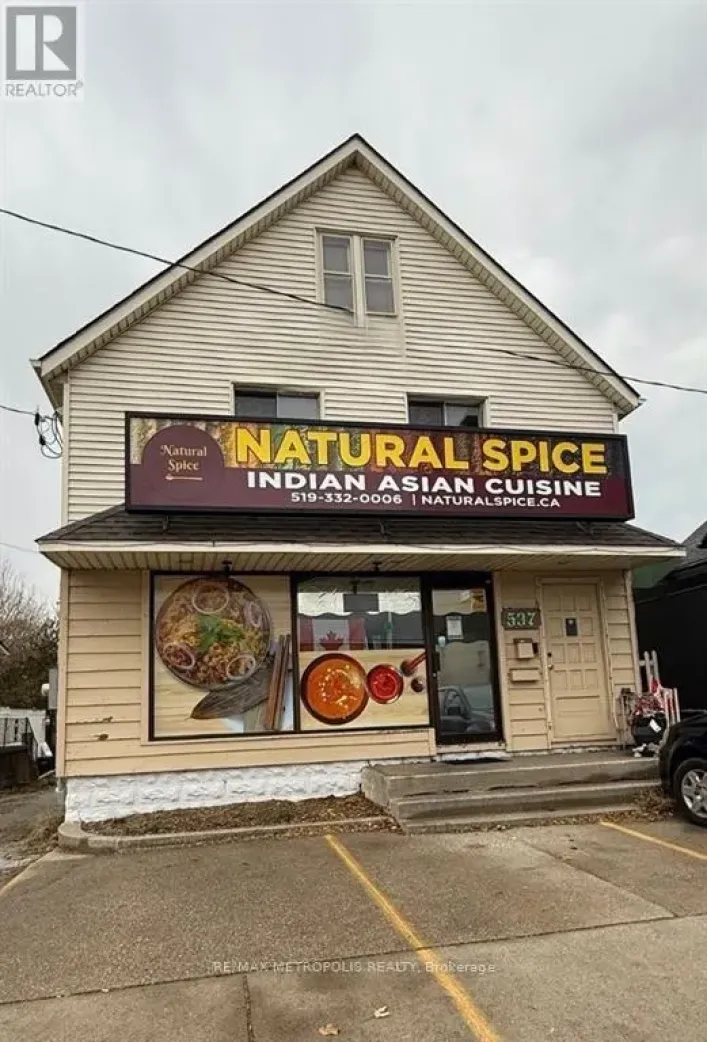 537 CHRISTINA STREET N, Sarnia