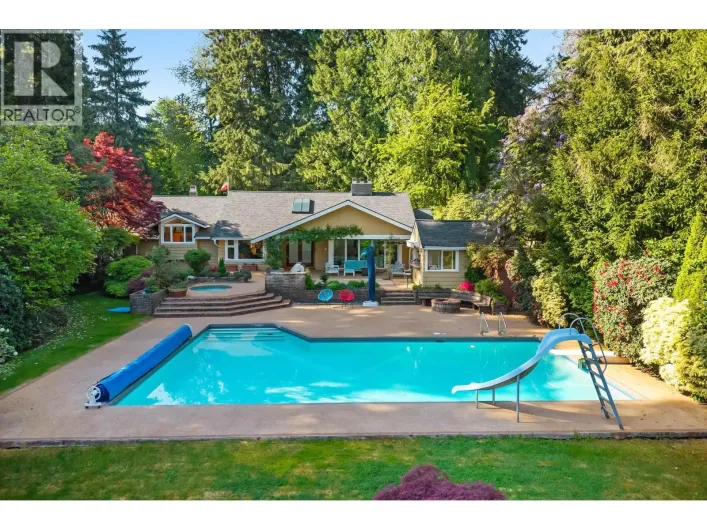 537 EASTCOT ROAD, West Vancouver