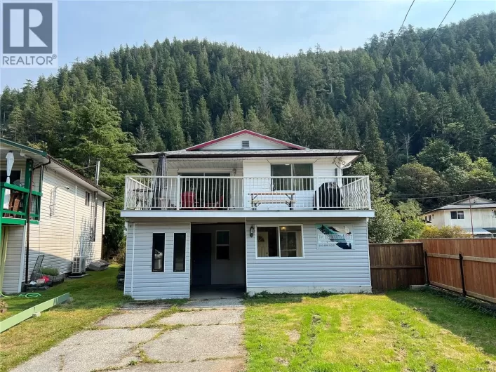 537 Maquinna Dr N, Tahsis