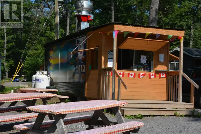 5372 CALABOGIE ROAD, Greater Madawaska