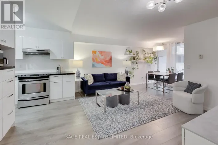 538 - 111 ELIZABETH STREET, Toronto