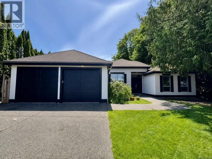 538 Rowan Dr, Qualicum Beach