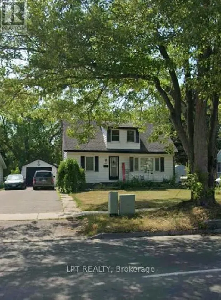 538 SIDNEY STREET, Belleville