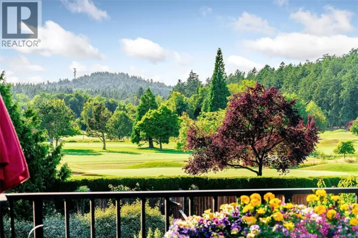 5388 Parker Ave, Saanich