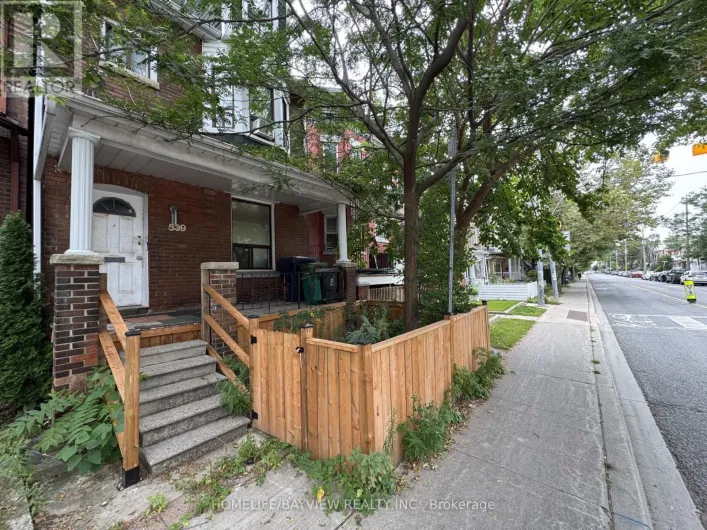 House for sale: 539 LANSDOWNE AVENUE, Toronto