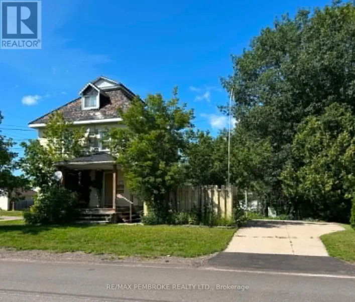 Duplex for sale: 539 MCGEE STREET, Pembroke
