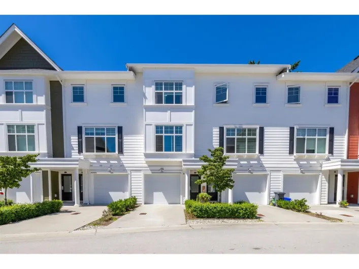 54 27735 ROUNDHOUSE DRIVE, Abbotsford