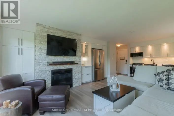 54 - 305 DEERHURST, SUMMIT LODGE DRIVE, Huntsville