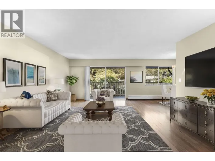 54 912 PREMIER STREET, North Vancouver