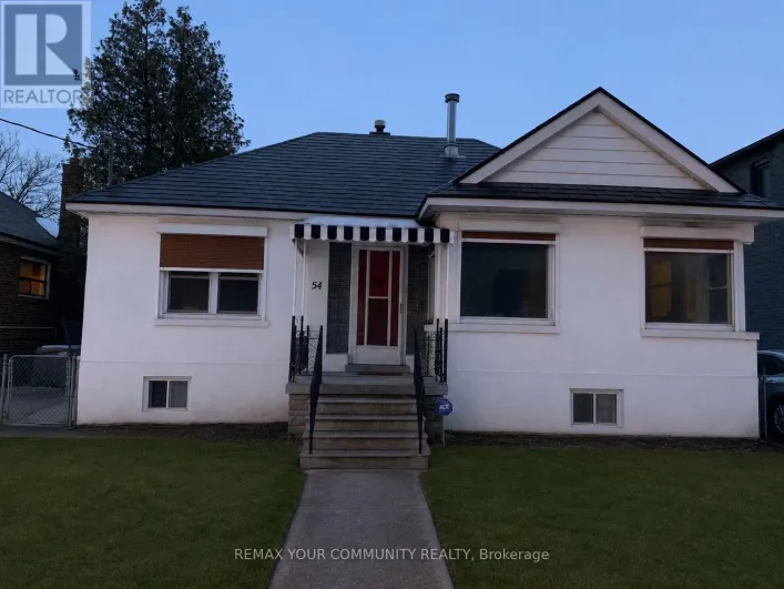 House for sale: 54 ASH CRESCENT, Toronto