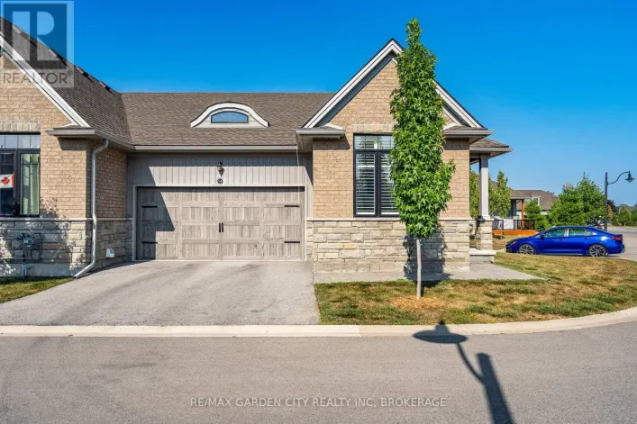 54 BORDEN TRAIL, Welland