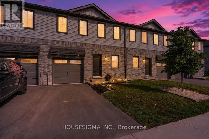54 CAMPBELL CRESCENT, Prince Edward County