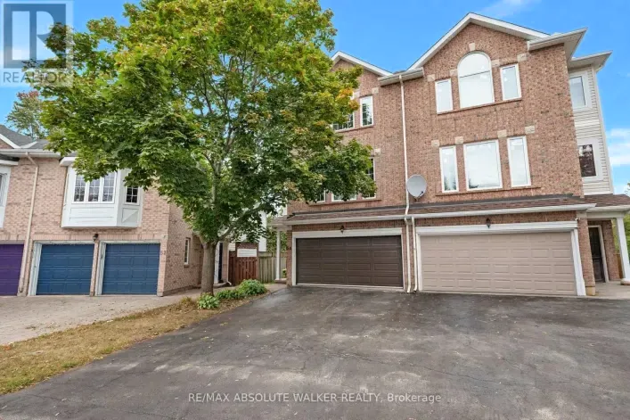 54 CASTLE GLEN CRESCENT, Ottawa