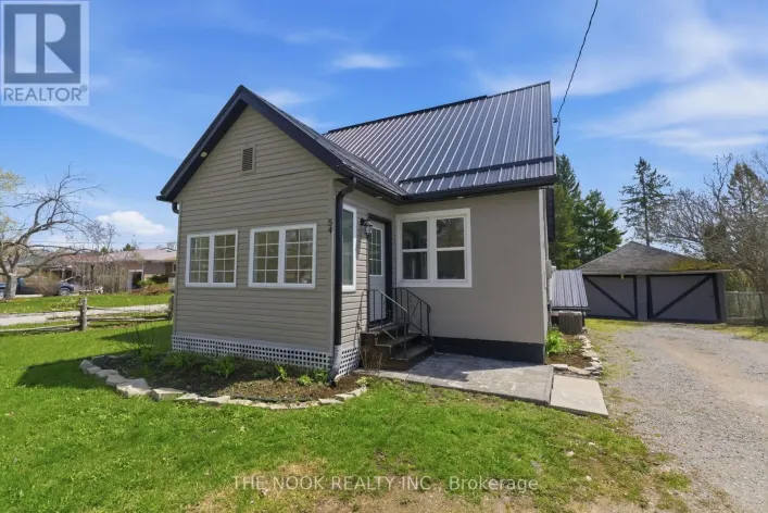 54 CLIFTON STREET, Kawartha Lakes