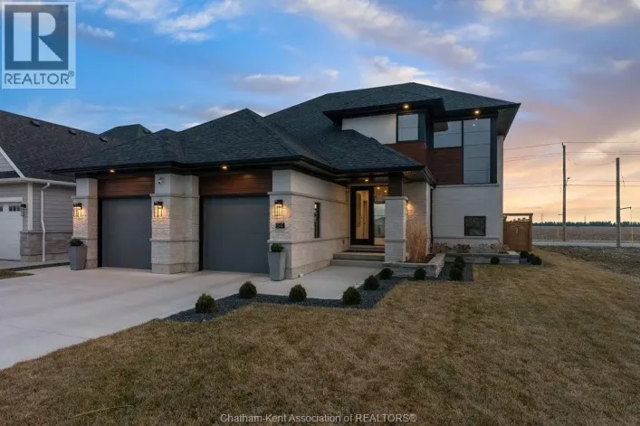 54 Dundee DRIVE West, Chatham