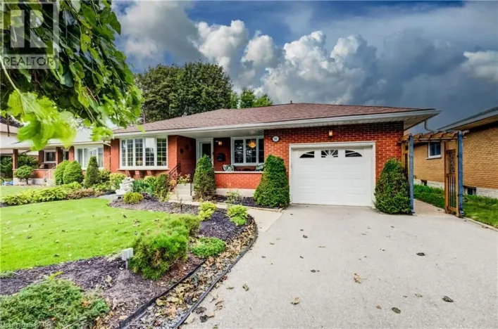 House for sale: 54 FAIRLAWN Road, Kitchener