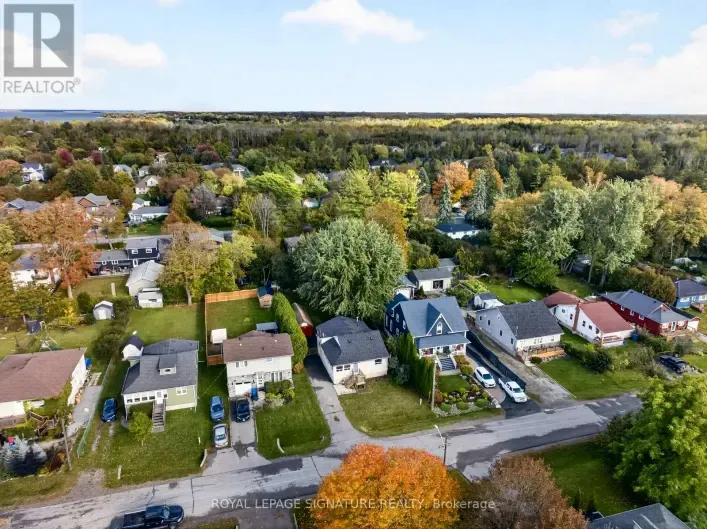 54 FARLEY CIRCLE, Georgina
