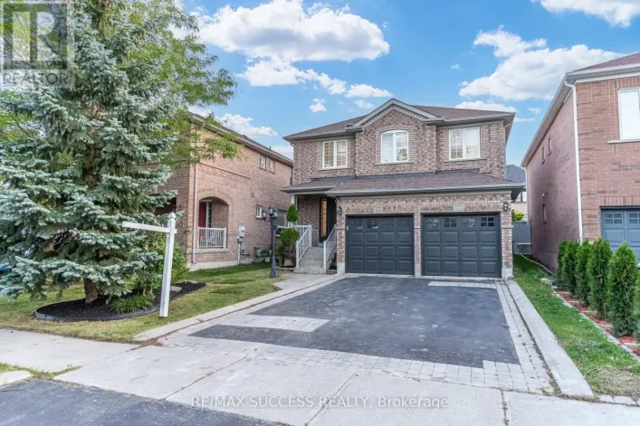 54 FERNCROFT PLACE, Brampton