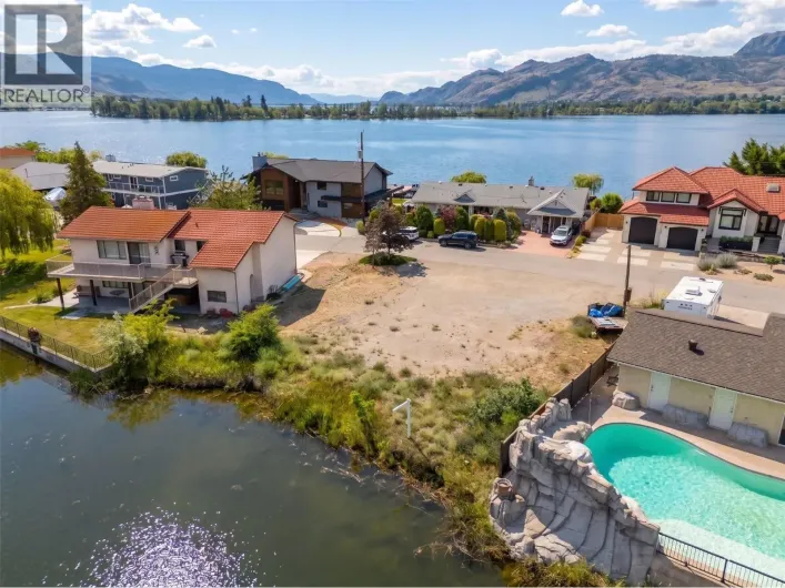 54 Harbour Key Drive, Osoyoos