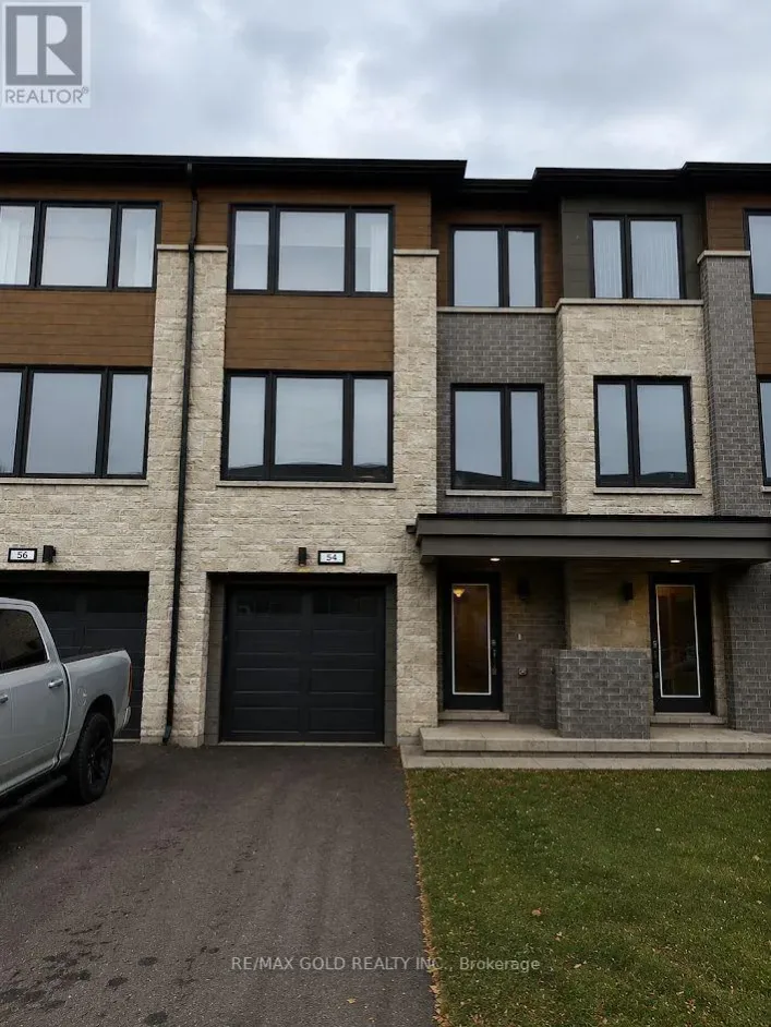 54 HUMBERSTONE DRIVE, Halton Hills