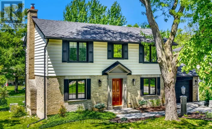 54 LLOYD MANOR CRESCENT, London North