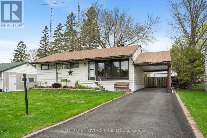 54 LOYALIST STREET, South Dundas
