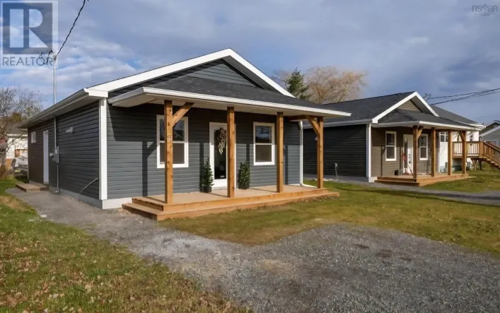 54 Oak Street, Pictou