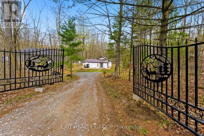 54 PARADISE ROAD, Marmora and Lake
