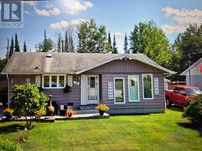 54 Redwing Ave, Manitouwadge
