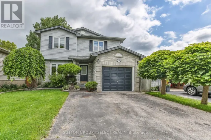 54 SUNRISE CRESCENT, London East