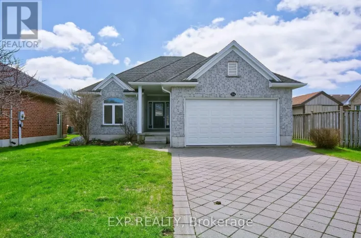 54 TREADWELL STREET, Aylmer