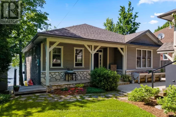 54 WILLIAM STREET, Northern Bruce Peninsula