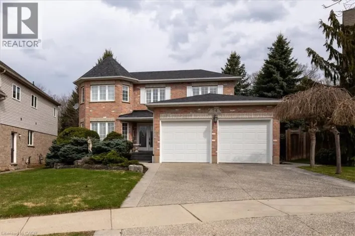 House for sale: 54 WOODCREST Court, Kitchener