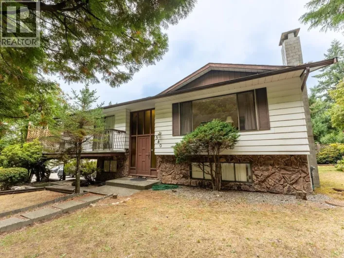 540 SCHOOLHOUSE STREET, Coquitlam