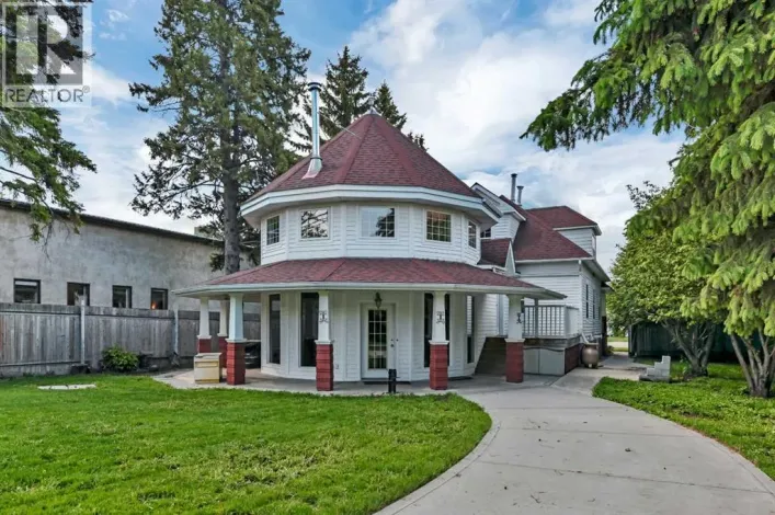 5406 50 Avenue, Lacombe