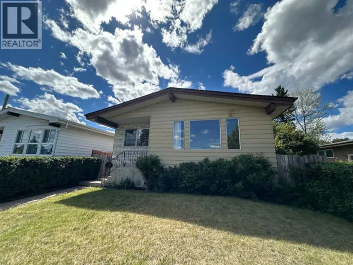 5406 54 Street, Ponoka