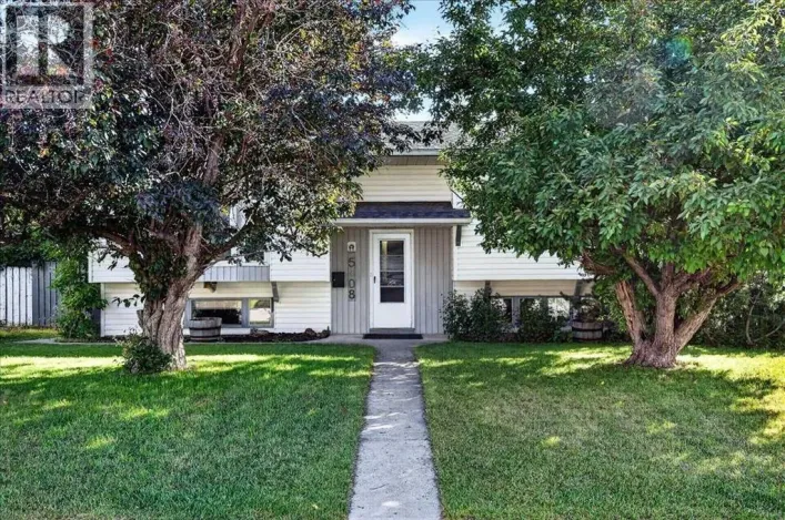 5408 Ladbrooke Drive SW, Calgary