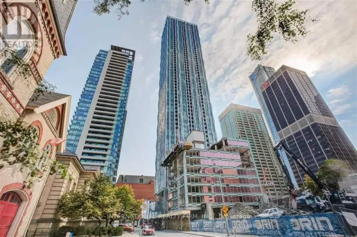 5409 - 1 YORKVILLE AVENUE, Toronto