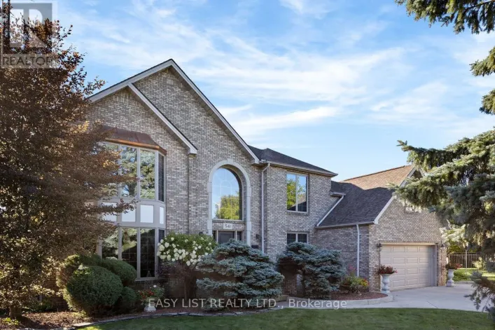 541 KERR CRESCENT, Lakeshore