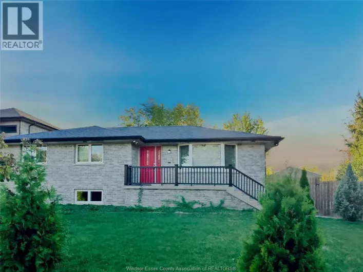 541 LAKEVIEW AVENUE, Windsor