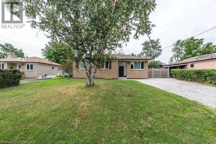 541 SANDMERE Place, Oakville