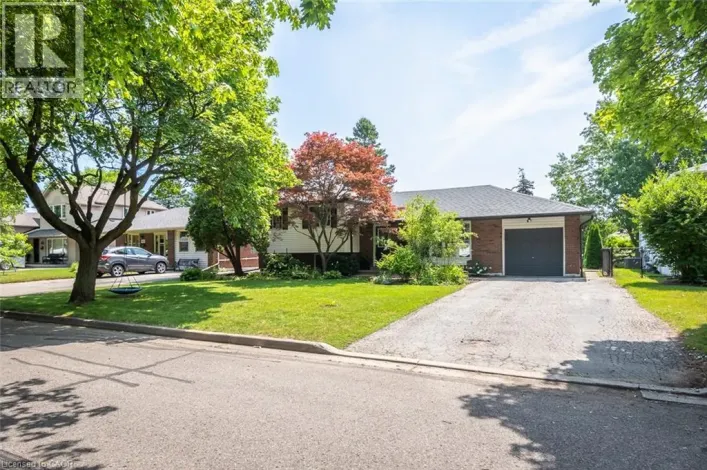 5410 CLIVE Crescent, Burlington