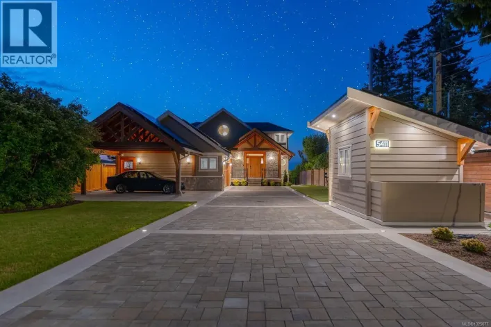 5411 Parker Ave, Saanich