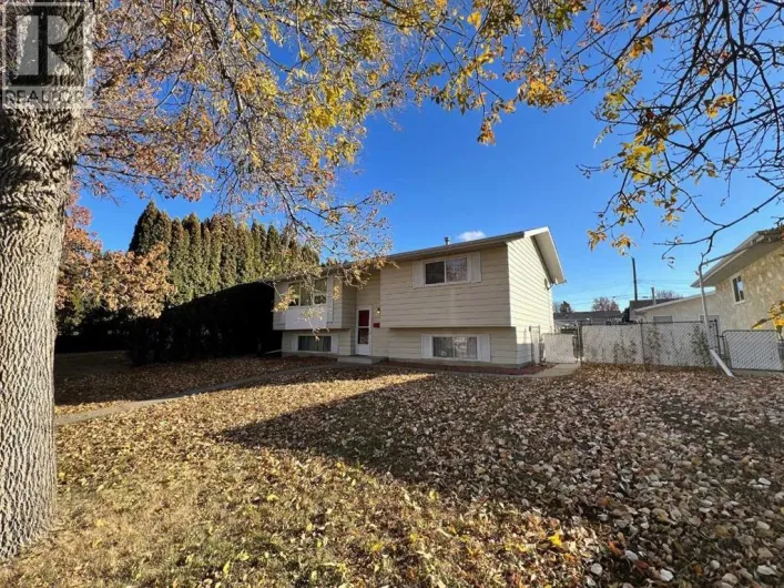 5417 52 Street, Camrose