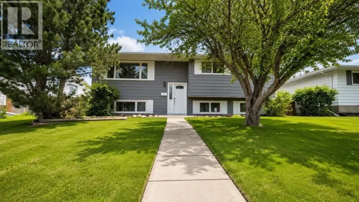 5419 51 Street, Camrose