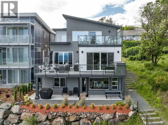 542 Gurunank Lane, Colwood