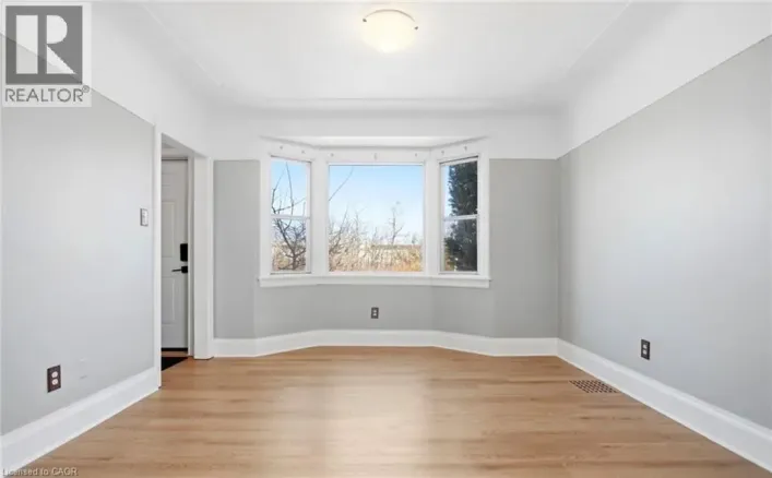542 WALMER Road Unit# Upper, Hamilton