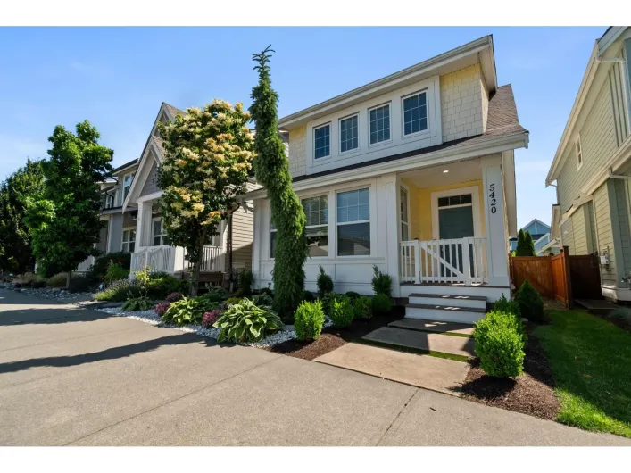 5420 PEACH ROAD|Garrison Crossing, Chilliwack